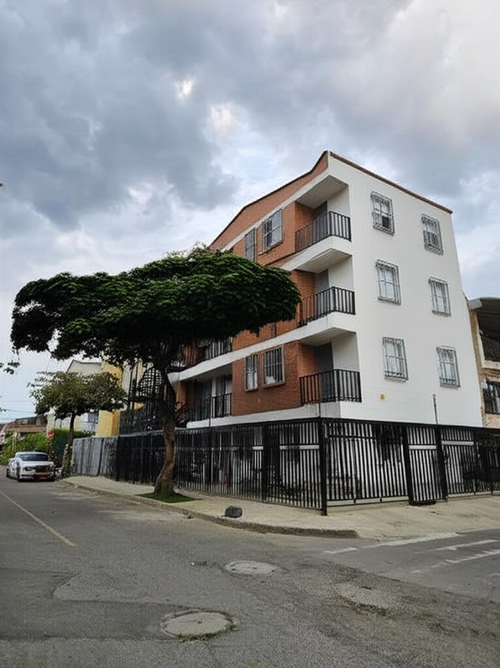 Edificio en venta en El Guabal, Cali, 670 m² · foto 4 de 18