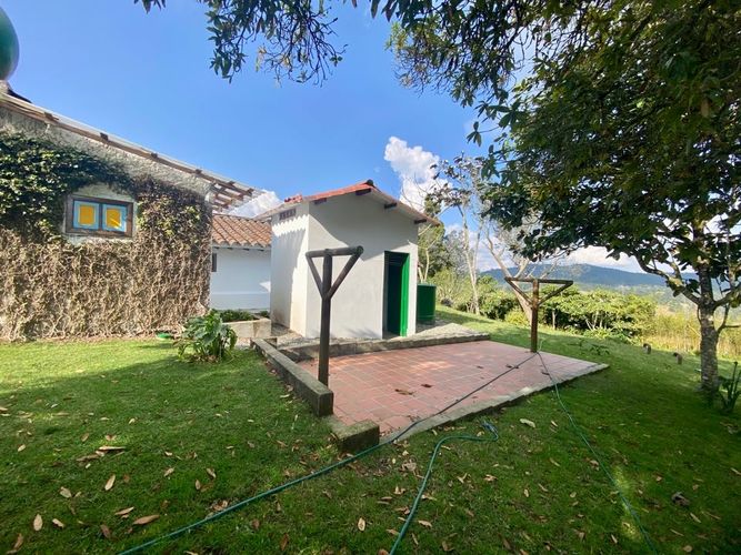 Finca en venta en Santa Elena, Medellín, 28897 m² · foto 4 de 24
