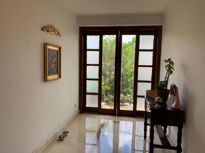 Casa de 7 alcobas en venta en Loma El Atravesado, Envigado, 785 m² · foto 8 de 24