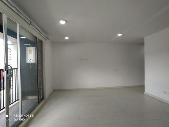 Apartaestudio en venta en Santa Teresa, Bogotá, 37 m² · foto 3 de 19