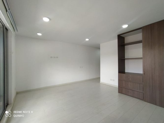 Apartaestudio en venta en Santa Teresa, Bogotá, 37 m² · foto 4 de 19