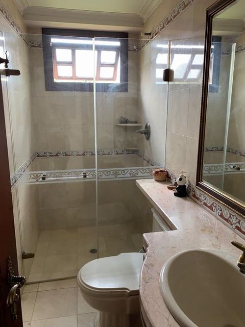 Casa de 7 alcobas en venta en Loma El Atravesado, Envigado, 785 m² · foto 10 de 24