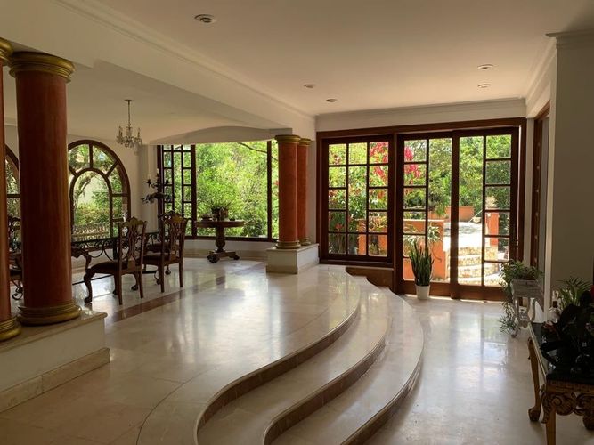 Casa de 7 alcobas en venta en Loma El Atravesado, Envigado, 785 m² · foto 20 de 24