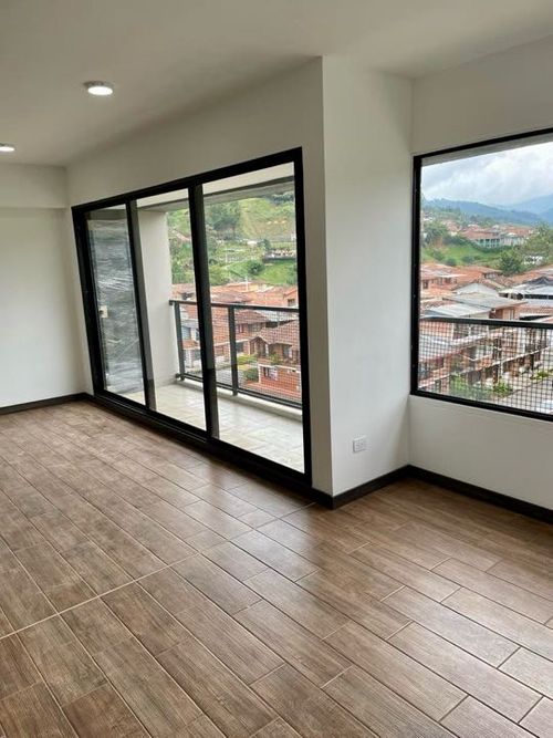Apartamento de 2 alcobas en venta en Pantanillo, El Retiro, 62 m² · foto 9 de 16