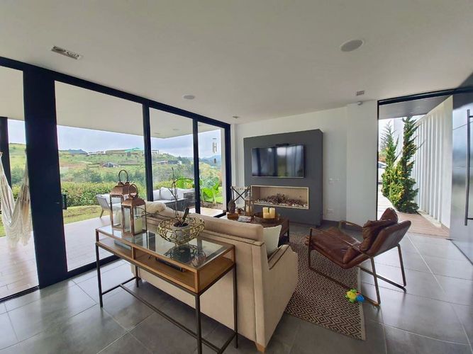 Casa de 3 alcobas en venta en Pantanillo, El Retiro, 300 m² · foto 4 de 10