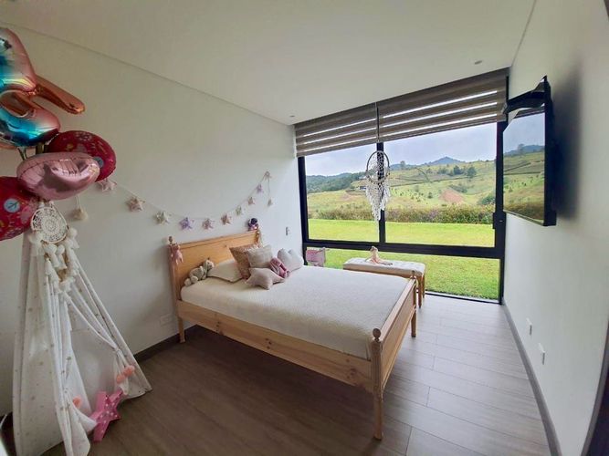 Casa de 3 alcobas en venta en Pantanillo, El Retiro, 300 m² · foto 7 de 10