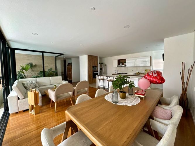 Apartamento de 3 alcobas en venta en Santa Maria De Los Angeles, Medellín, 183 m² · foto 5 de 20