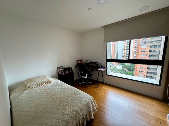 Apartamento de 3 alcobas en venta en Santa Maria De Los Angeles, Medellín, 183 m² · foto 15 de 20