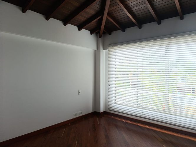 Casa de 3 alcobas en venta en El Poblado, Medellín, 260 m² · foto 8 de 20