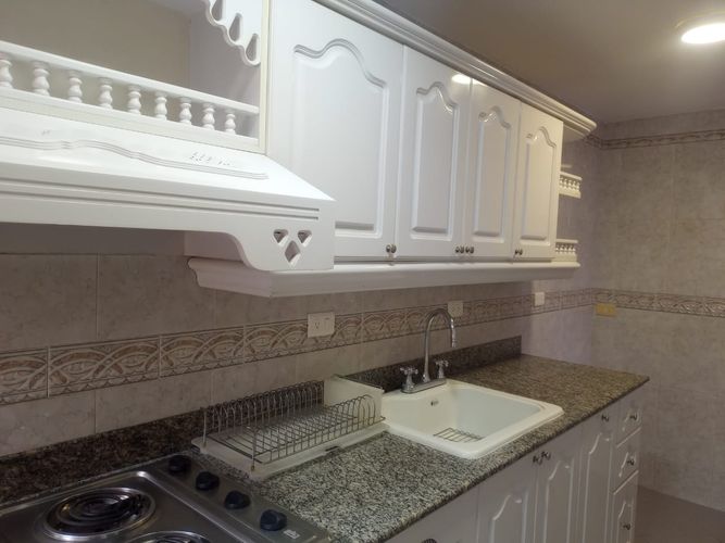Apartamento de 3 alcobas en arriendo en El Poblado, Medellín, 95 m² · foto 3 de 16