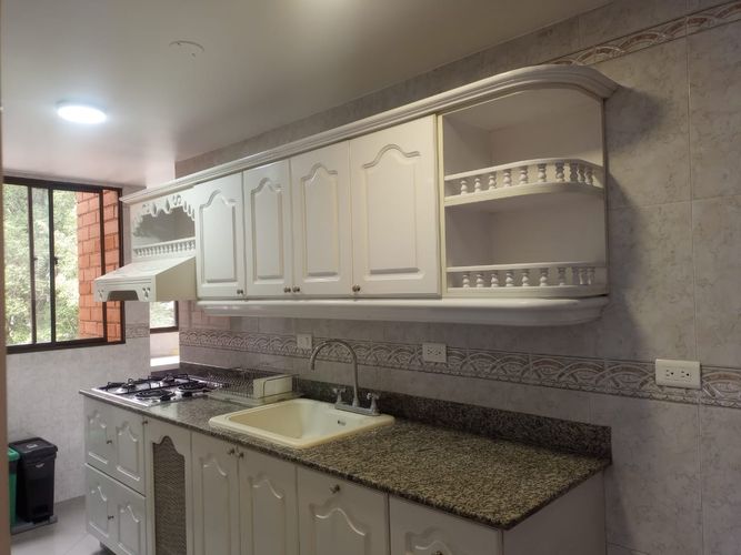 Apartamento de 3 alcobas en arriendo en El Poblado, Medellín, 95 m² · foto 5 de 16