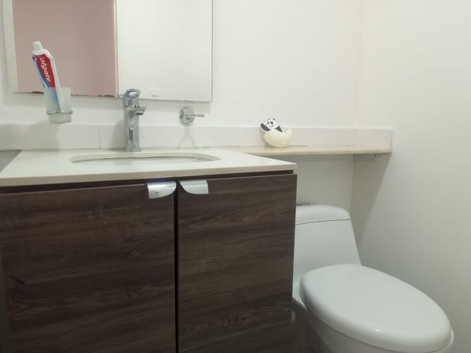 Apartamento de 3 alcobas en arriendo en El Poblado, Medellín, 95 m² · foto 15 de 16