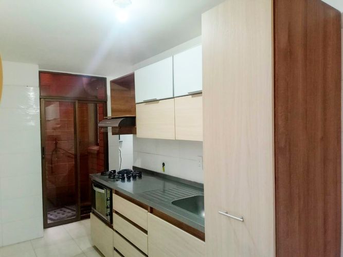 Apartamento de 3 alcobas en arriendo en El Poblado, Medellín, 110 m² · foto 6 de 14