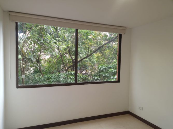 Apartamento de 3 alcobas en arriendo en El Poblado, Medellín, 110 m² · foto 10 de 14