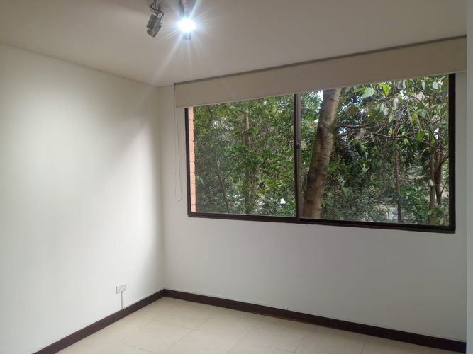 Apartamento de 3 alcobas en arriendo en El Poblado, Medellín, 110 m² · foto 11 de 14