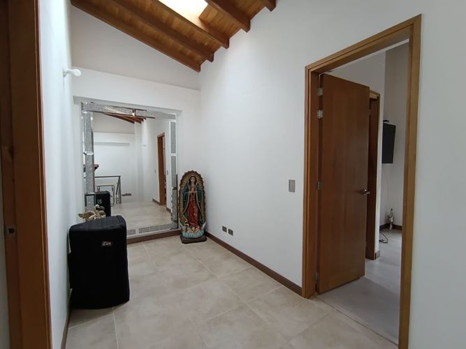 Casa de 4 alcobas en venta en Llano Grande, Rionegro, 165 m² · foto 5 de 12