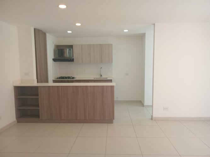 Apartamento de 2 alcobas en arriendo en El Poblado, Medellín, 64 m² · foto 5 de 17