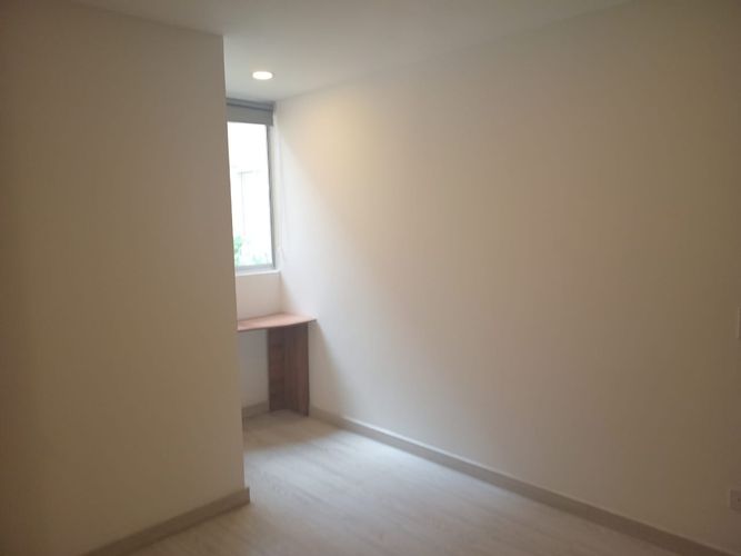 Apartamento de 2 alcobas en arriendo en El Poblado, Medellín, 64 m² · foto 13 de 17