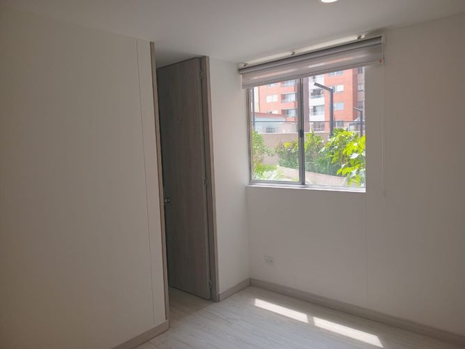 Apartamento de 2 alcobas en arriendo en El Poblado, Medellín, 64 m² · foto 14 de 17