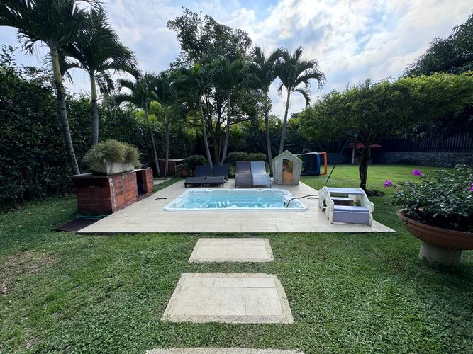 Casa de 4 alcobas en venta en Pance, Cali, 1050 m² · foto 2 de 12