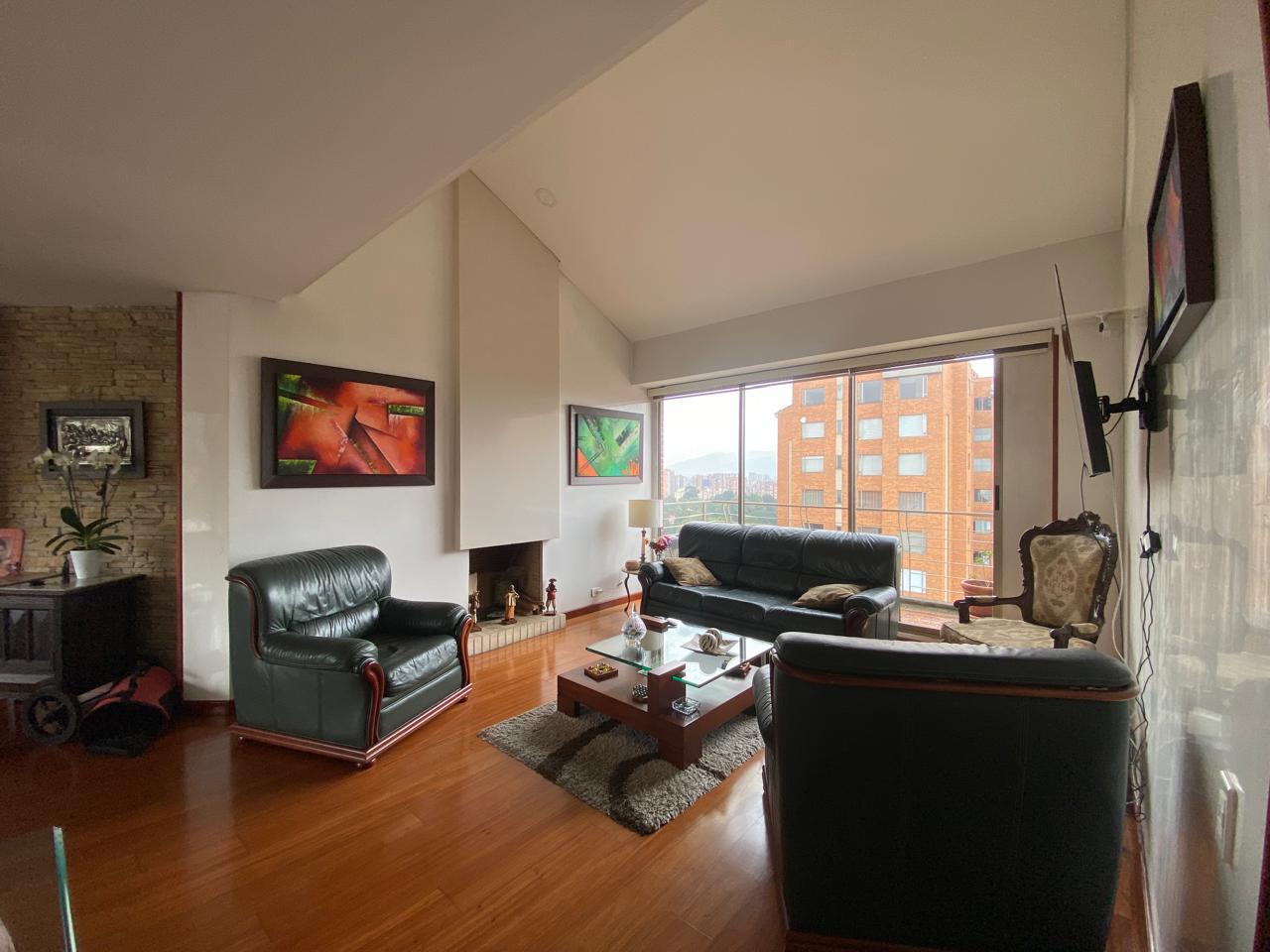 Apartamento en venta en Gratamira, Bogotá · foto 4 de 23