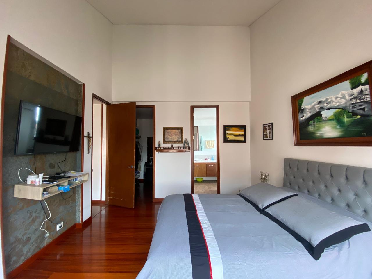 Apartamento en venta en Gratamira, Bogotá · foto 11 de 23