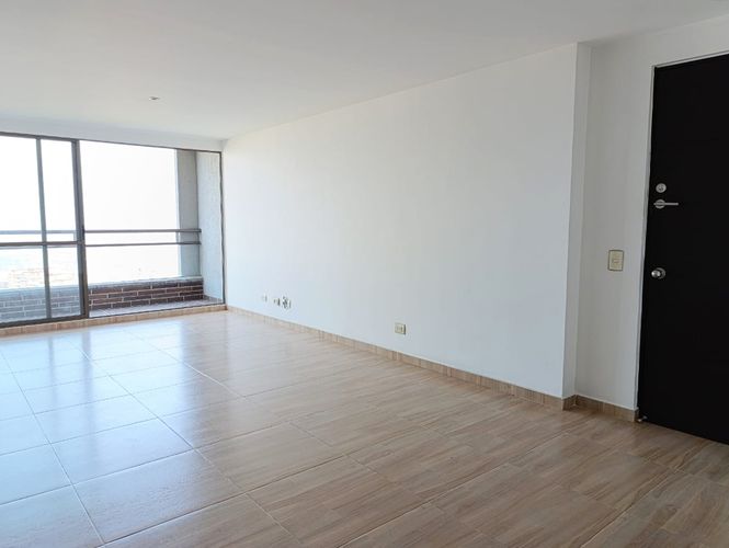 Apartamento de 3 alcobas en arriendo en El Poblado, Medellín, 78 m² · foto 2 de 18
