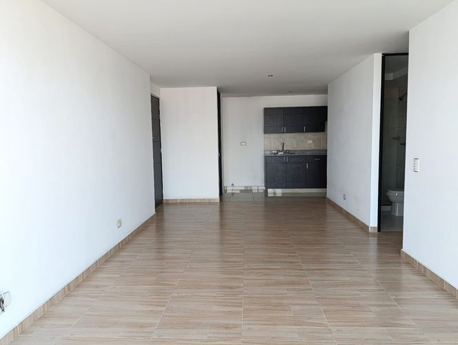 Apartamento de 3 alcobas en arriendo en El Poblado, Medellín, 78 m² · foto 3 de 18