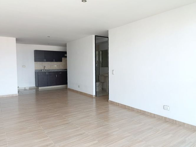Apartamento de 3 alcobas en arriendo en El Poblado, Medellín, 78 m² · foto 4 de 18