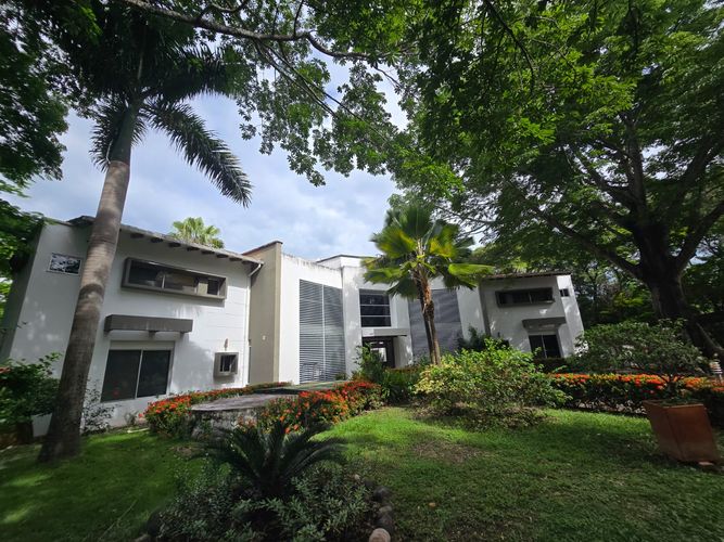 Casa de 9 alcobas en venta en Piamonte, Girardot, 600 m² · foto 8 de 24