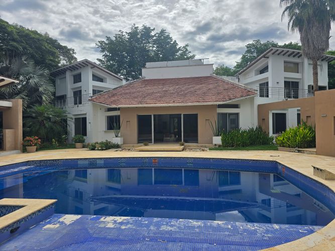 Casa de 9 alcobas en venta en Piamonte, Girardot, 600 m² · foto 10 de 24