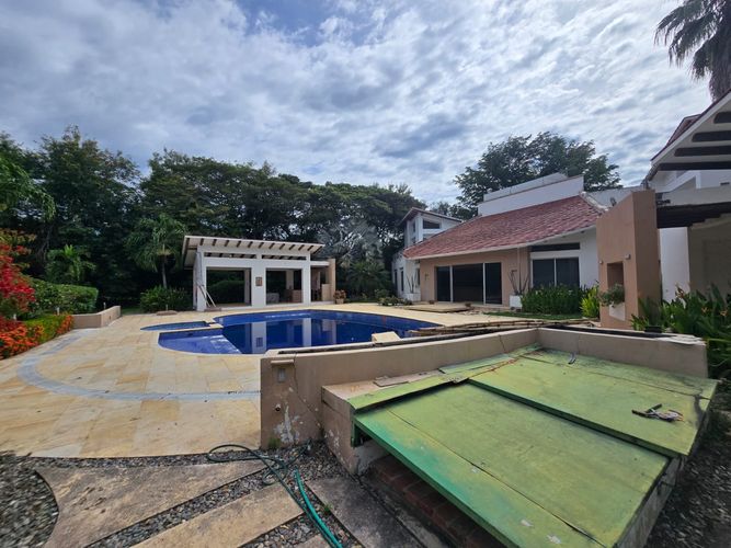 Casa de 9 alcobas en venta en Piamonte, Girardot, 600 m² · foto 12 de 24
