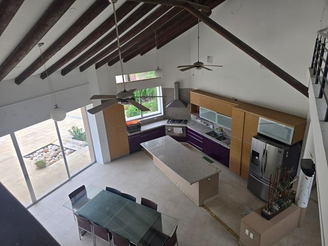 Casa de 9 alcobas en venta en Piamonte, Girardot, 600 m² · foto 16 de 24