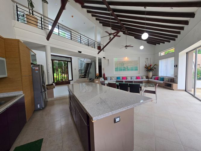Casa de 9 alcobas en venta en Piamonte, Girardot, 600 m² · foto 18 de 24