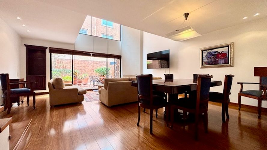 Apartamento de 1 alcoba en venta en Chicó Reservado, Bogotá, 137 m² · foto 4 de 24