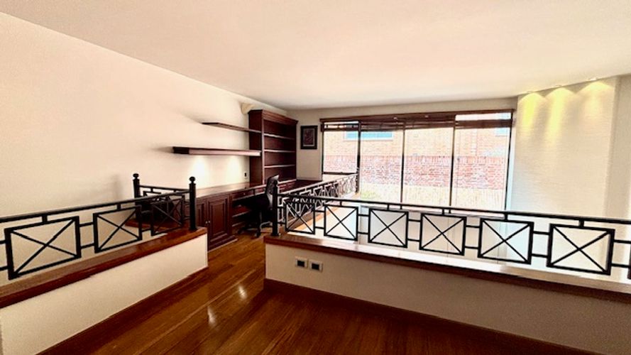 Apartamento de 1 alcoba en venta en Chicó Reservado, Bogotá, 137 m² · foto 20 de 24