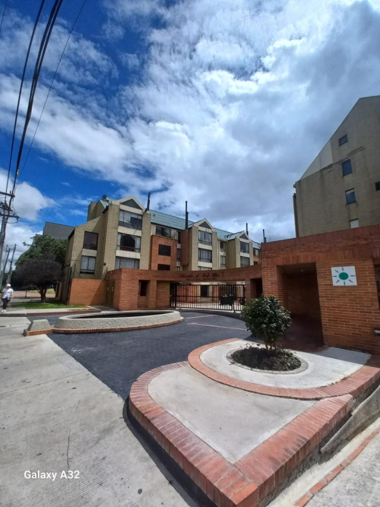 Apartamento en venta en Colina Campestre, Bogotá · foto 2 de 10