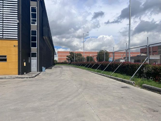 Bodega en arriendo en Siberia, Cota, 3024 m² · foto 16 de 20