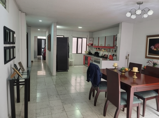 Casa de 8 alcobas en venta en Los Cambulos, Cali, 550 m² · foto 5 de 20