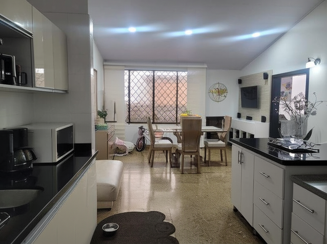 Casa de 8 alcobas en venta en Los Cambulos, Cali, 550 m² · foto 12 de 20