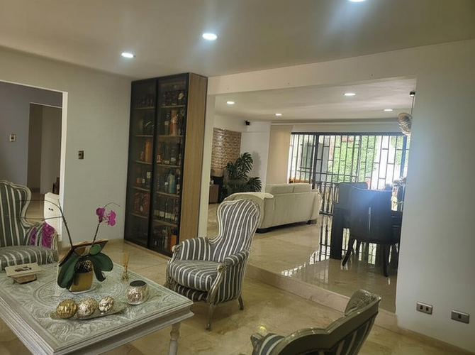 Casa de 5 alcobas en venta en Cascajal, Cali, 350 m² · foto 8 de 20