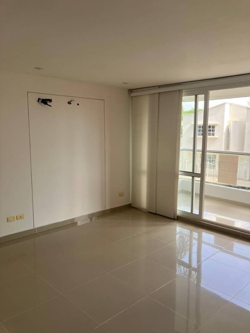 Apartamento en venta en El Recreo, Cartagena · foto 4 de 20