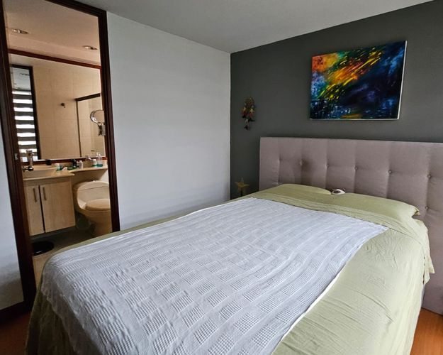 Apartamento de 2 alcobas en venta en El Poblado, Medellín, 130 m² · foto 6 de 11