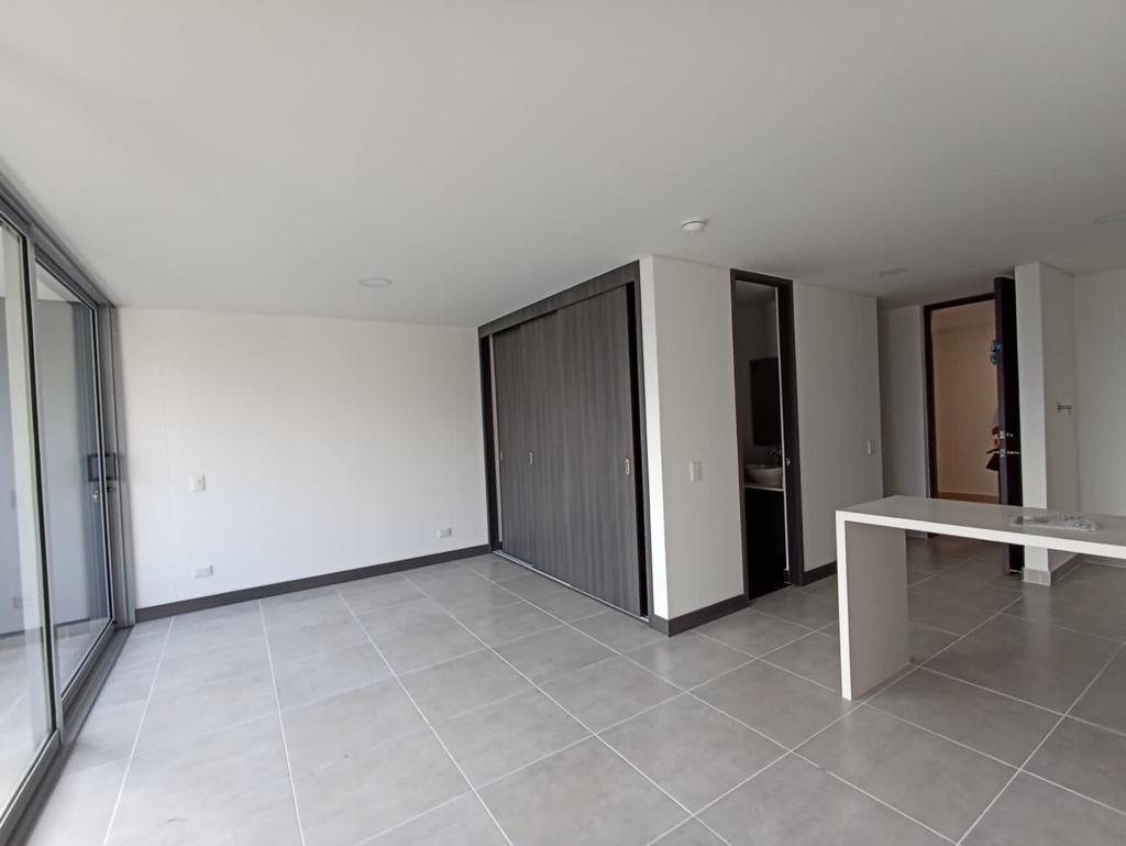 Apartamento en arriendo en El Poblado, Medellín · foto 4 de 12