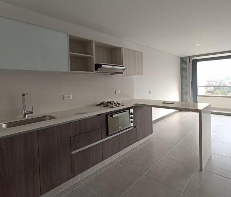 Apartamento en arriendo en El Poblado, Medellín · foto 7 de 12