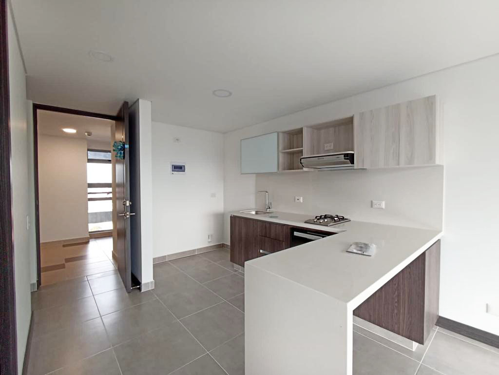 Apartamento en arriendo en El Poblado, Medellín · foto 9 de 12