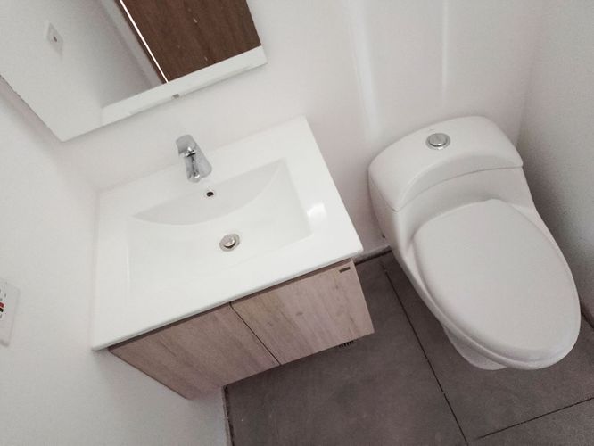 Oficina en arriendo en El Poblado, Medellín, 60 m² · foto 8 de 8