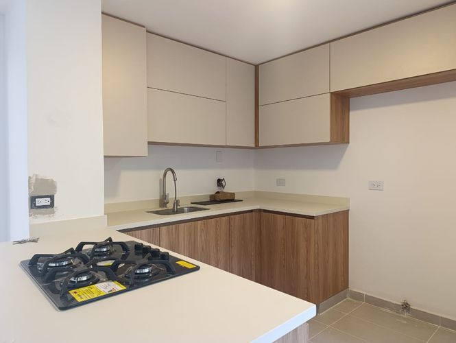 Apartamento de 3 alcobas en arriendo en El Poblado, Medellín, 136 m² · foto 5 de 18