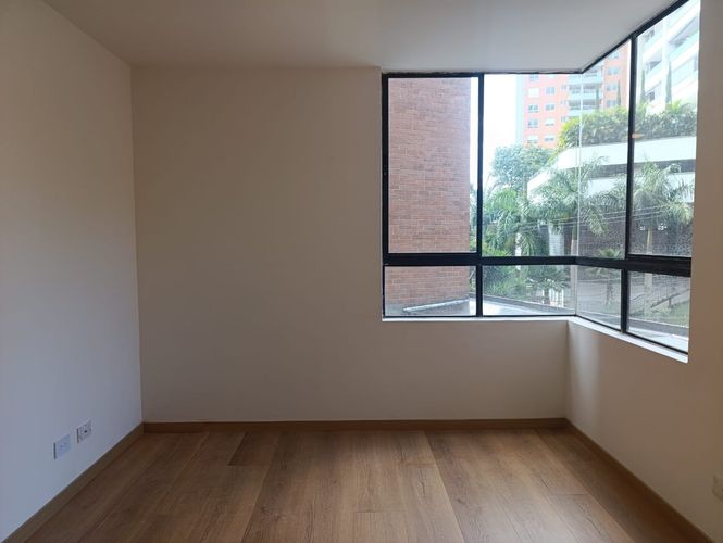 Apartamento de 3 alcobas en arriendo en El Poblado, Medellín, 136 m² · foto 12 de 18