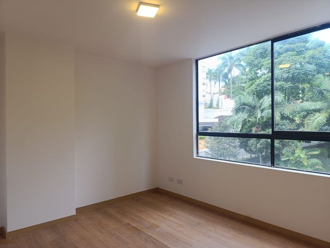 Apartamento de 3 alcobas en arriendo en El Poblado, Medellín, 136 m² · foto 13 de 18